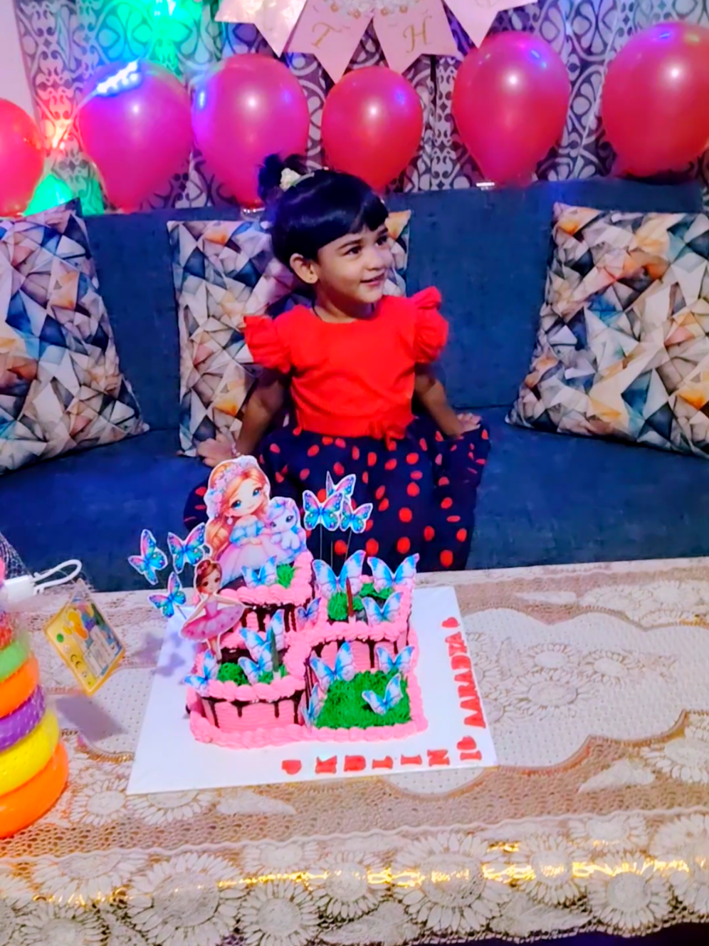 @Cake & Surprise Gifts