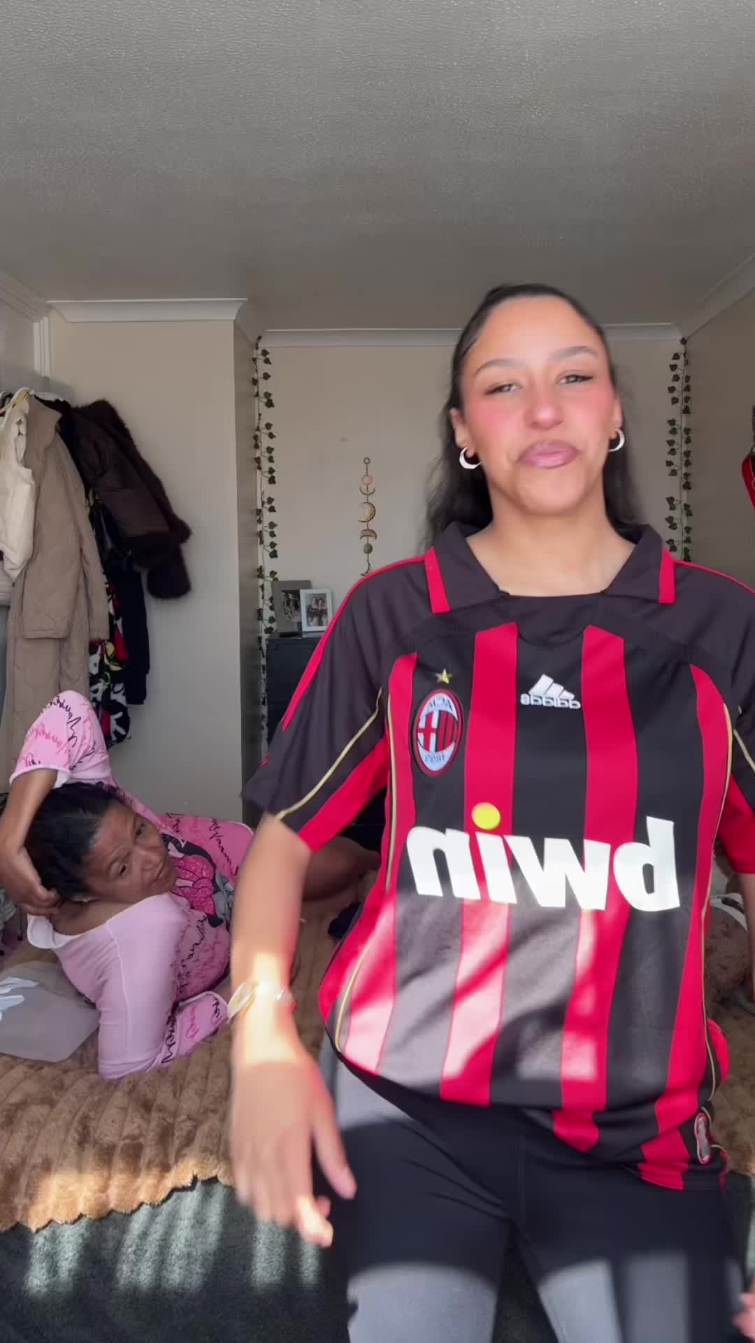 @D🤍