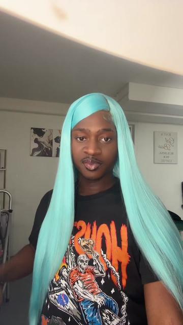 @Darkskinkenn