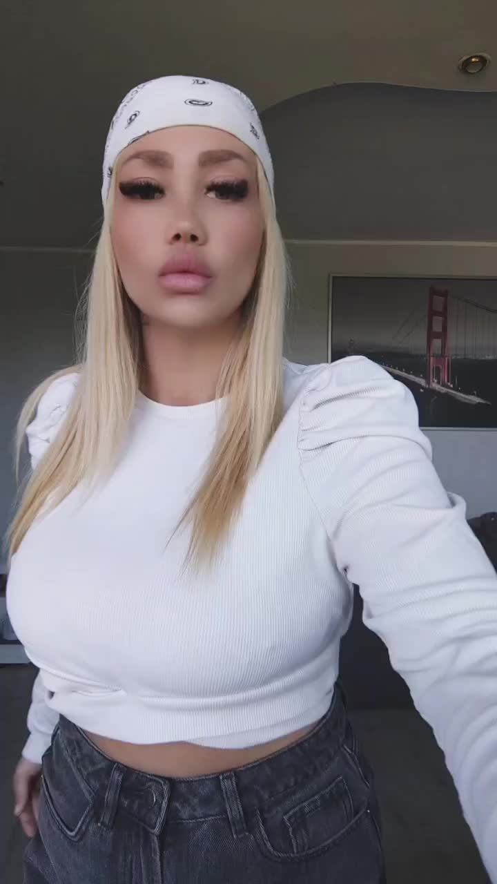 @Kala003