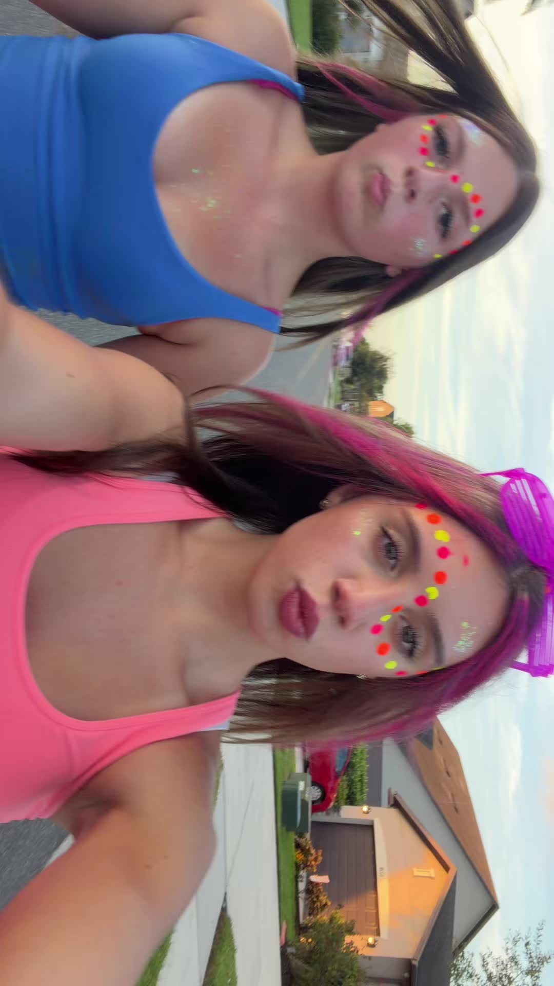 @Chlo