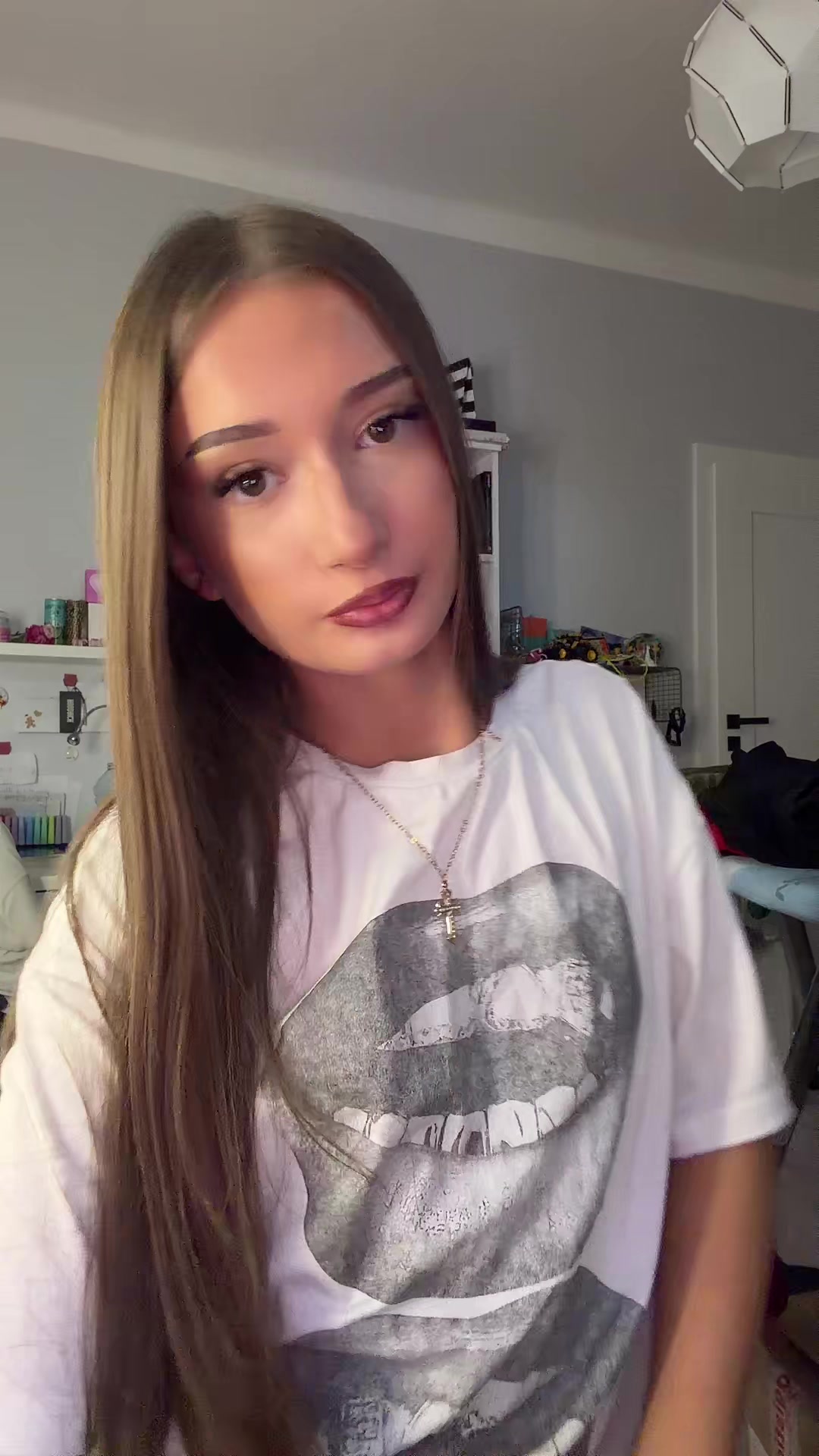 @zuziash1tpost