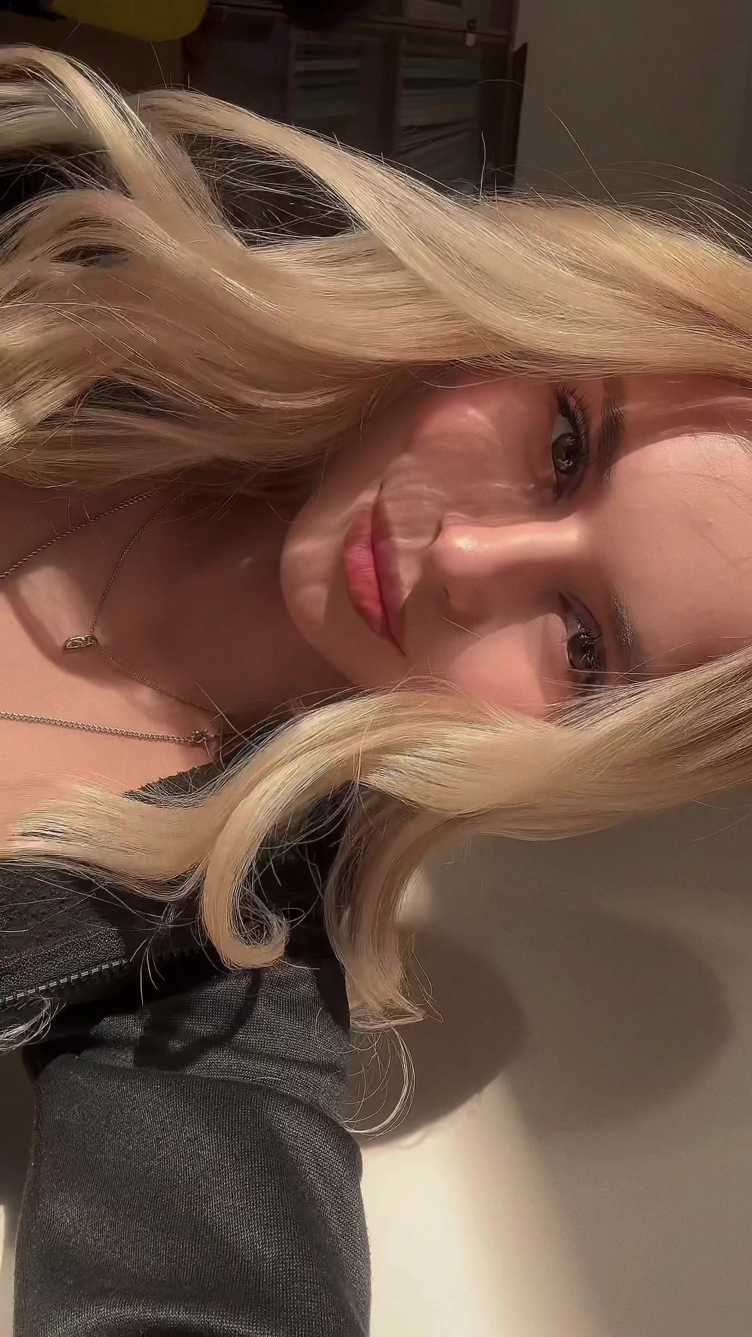 @🖤