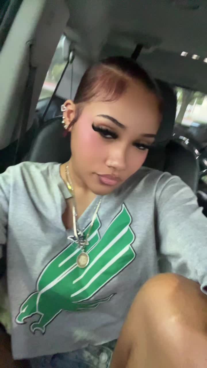 @shanell 🫦