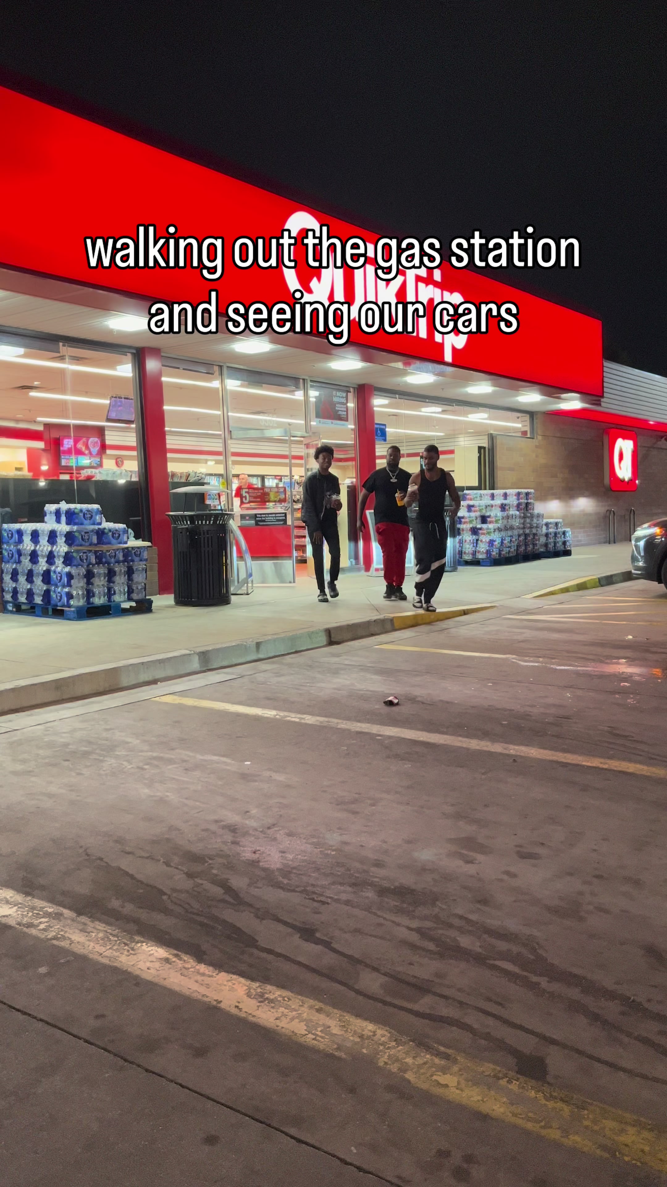 @⃟