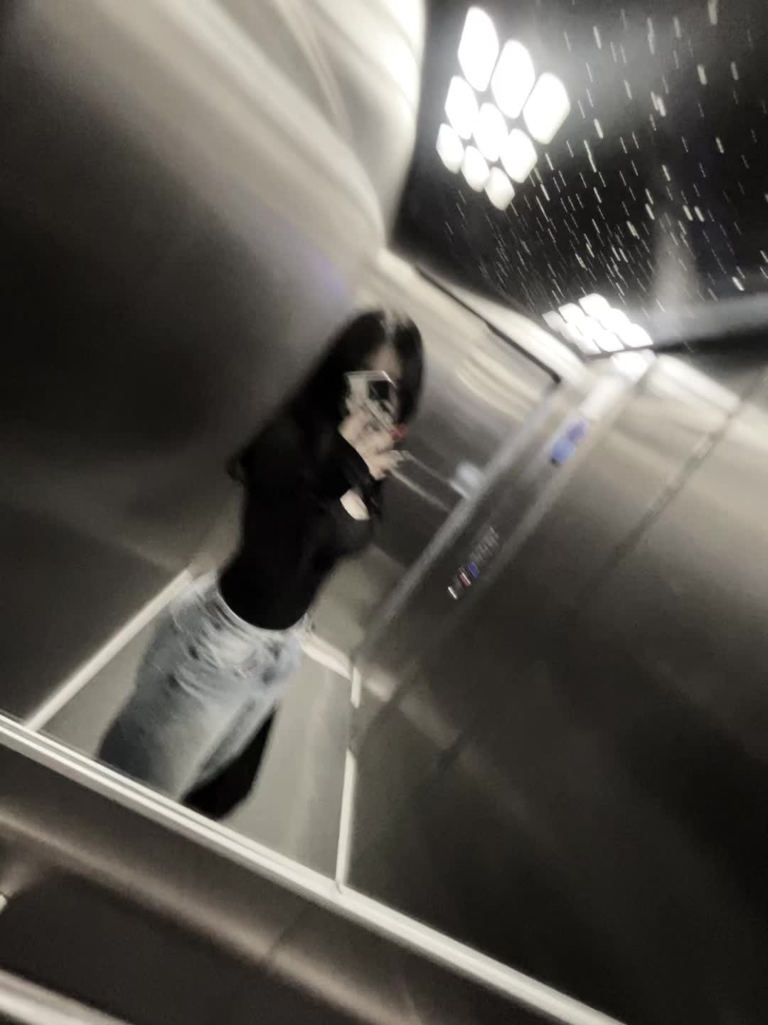 @Sweetie Fox🫐