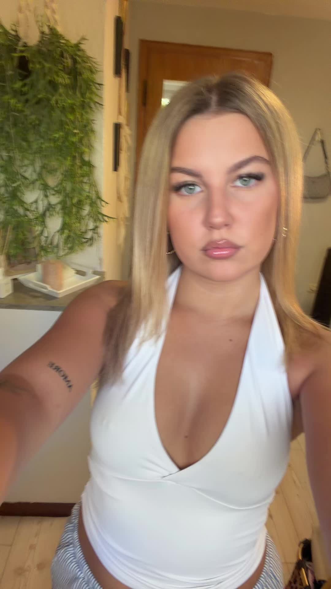 @lana_blns