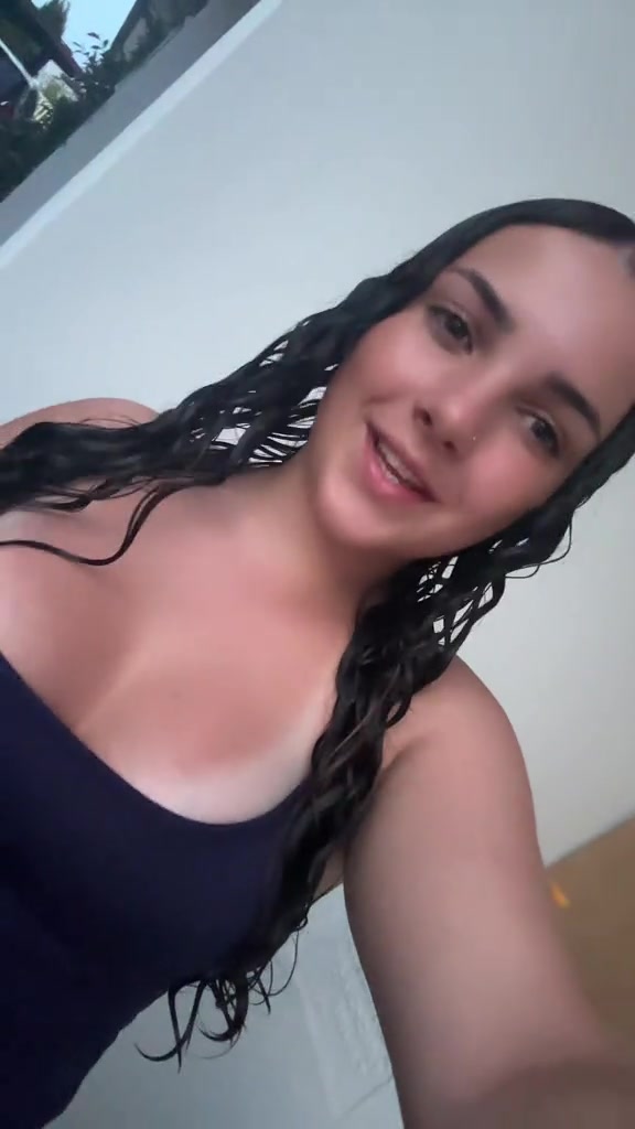 @_denise_