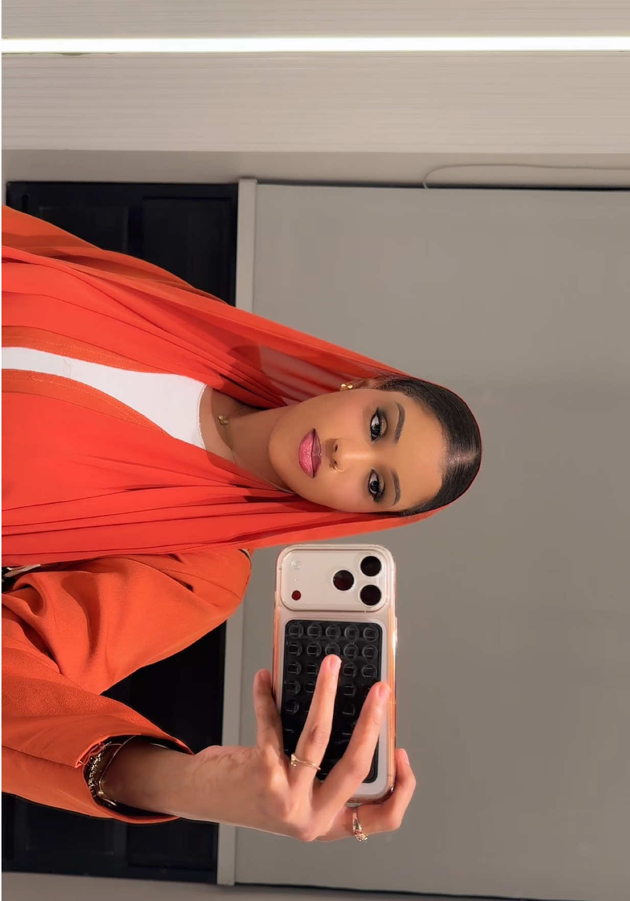 @saminaa._x
