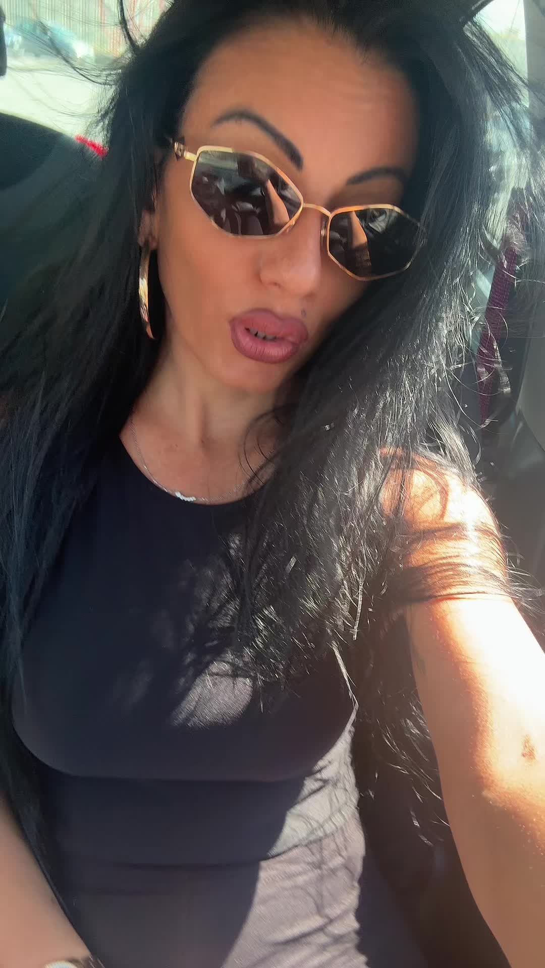 @_Dina_Cardone_