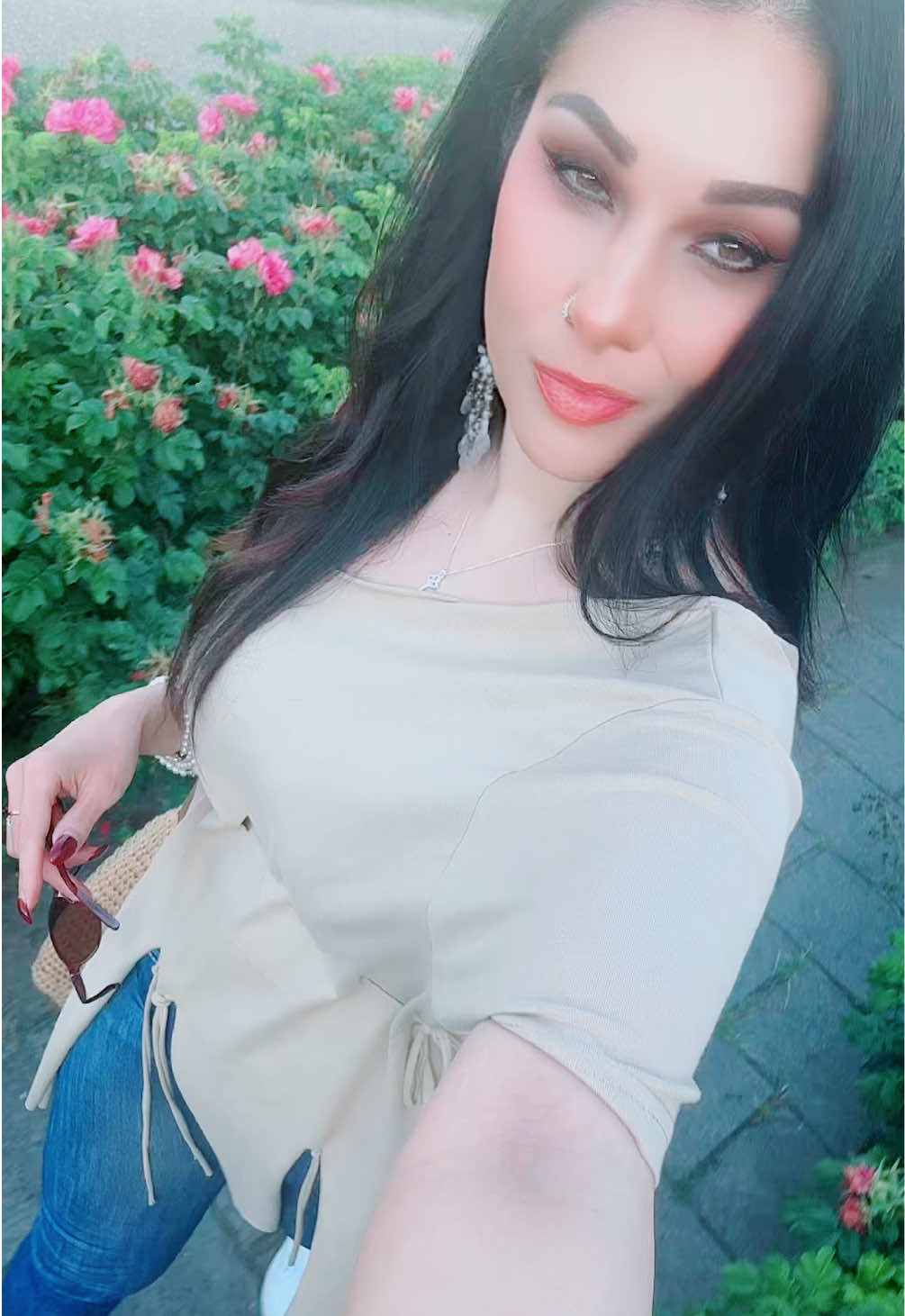 @Firozha 🇳🇱🇸🇷🇮🇳
