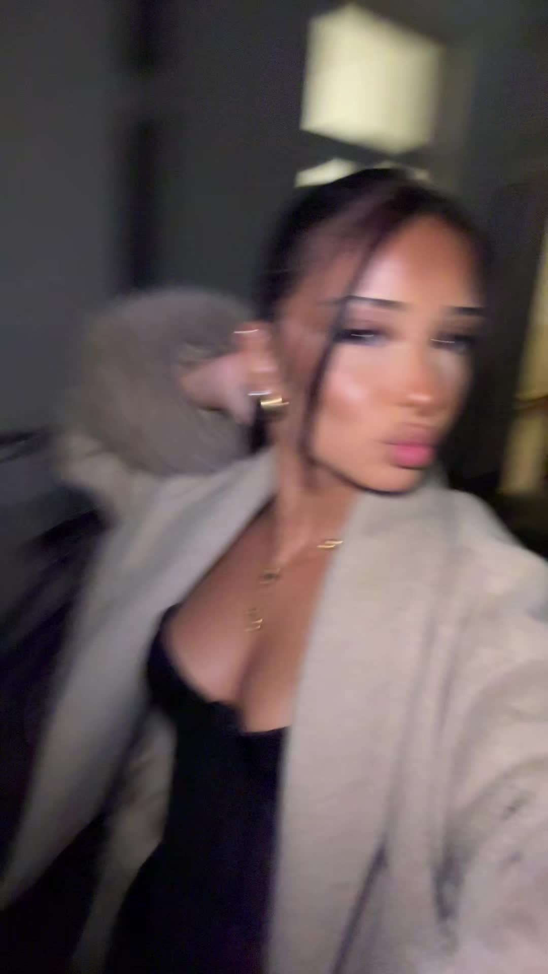 @elissa