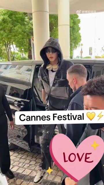 @Yuni Corn 💛💙⚡️🌙🐟🌽
