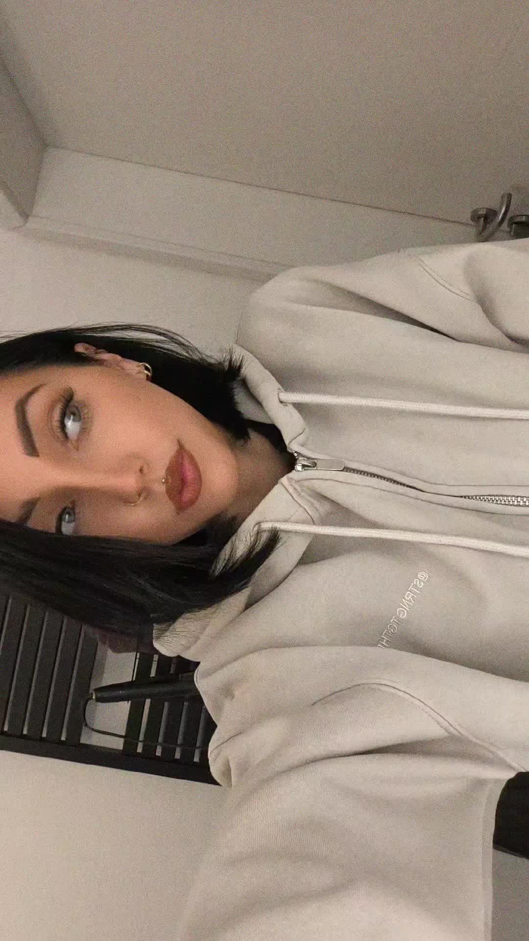 @Elle 🖤