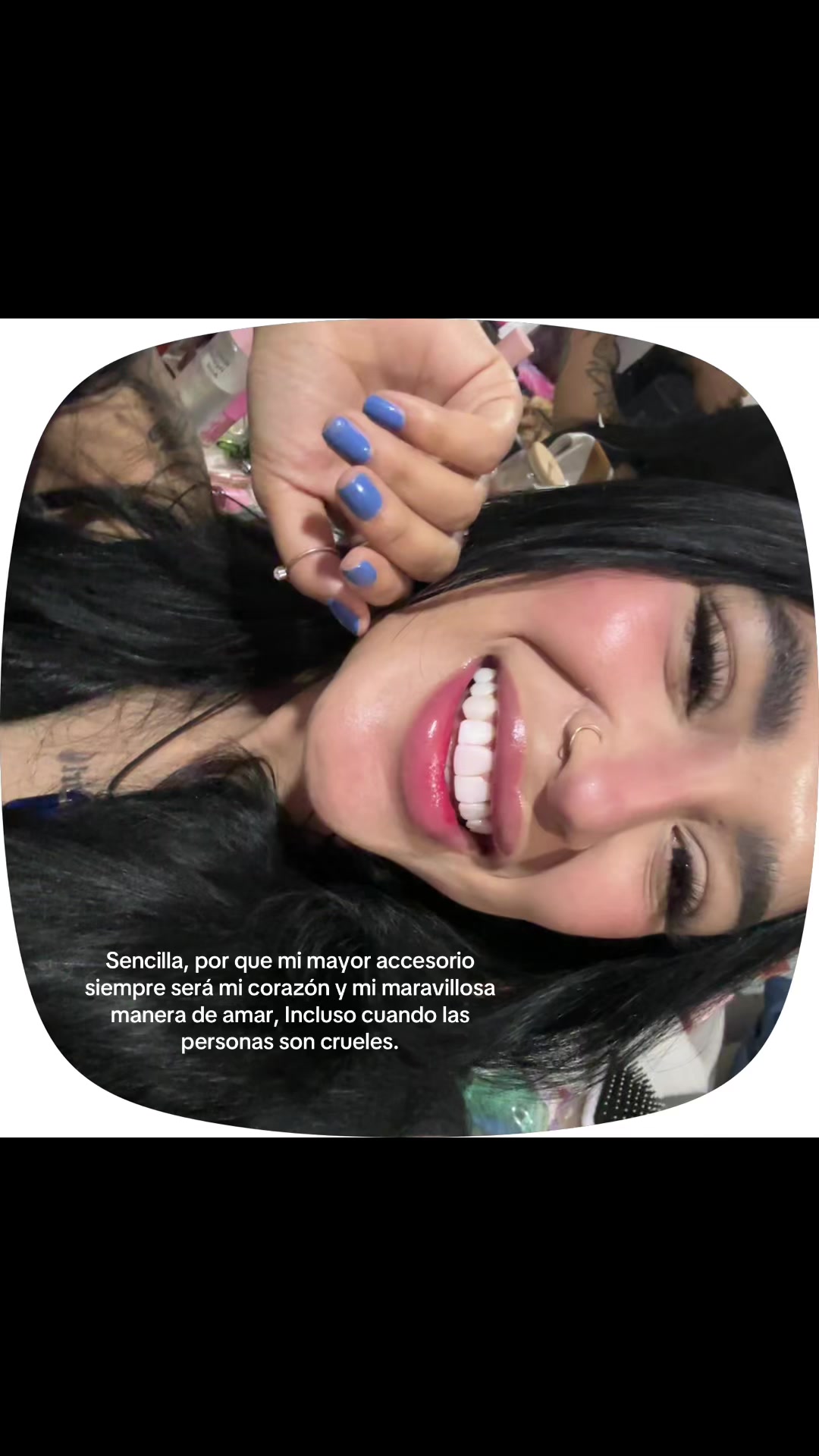@Laura Londo&ntilde;o 🎧🖤🎵