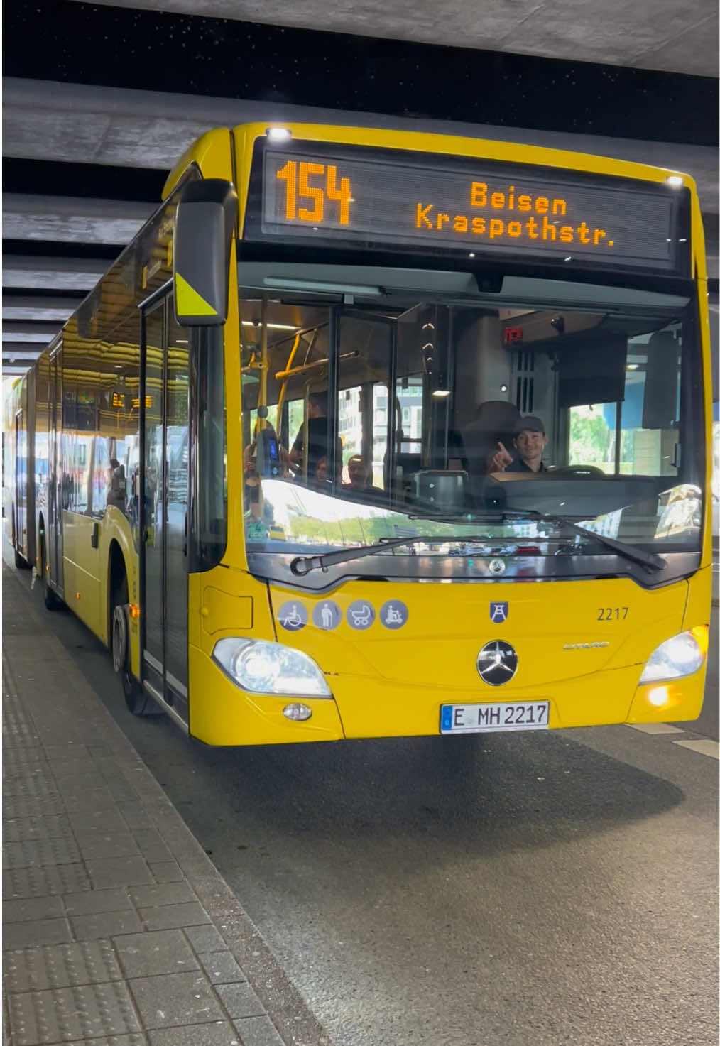 @Trainspotterin_Alina🧃