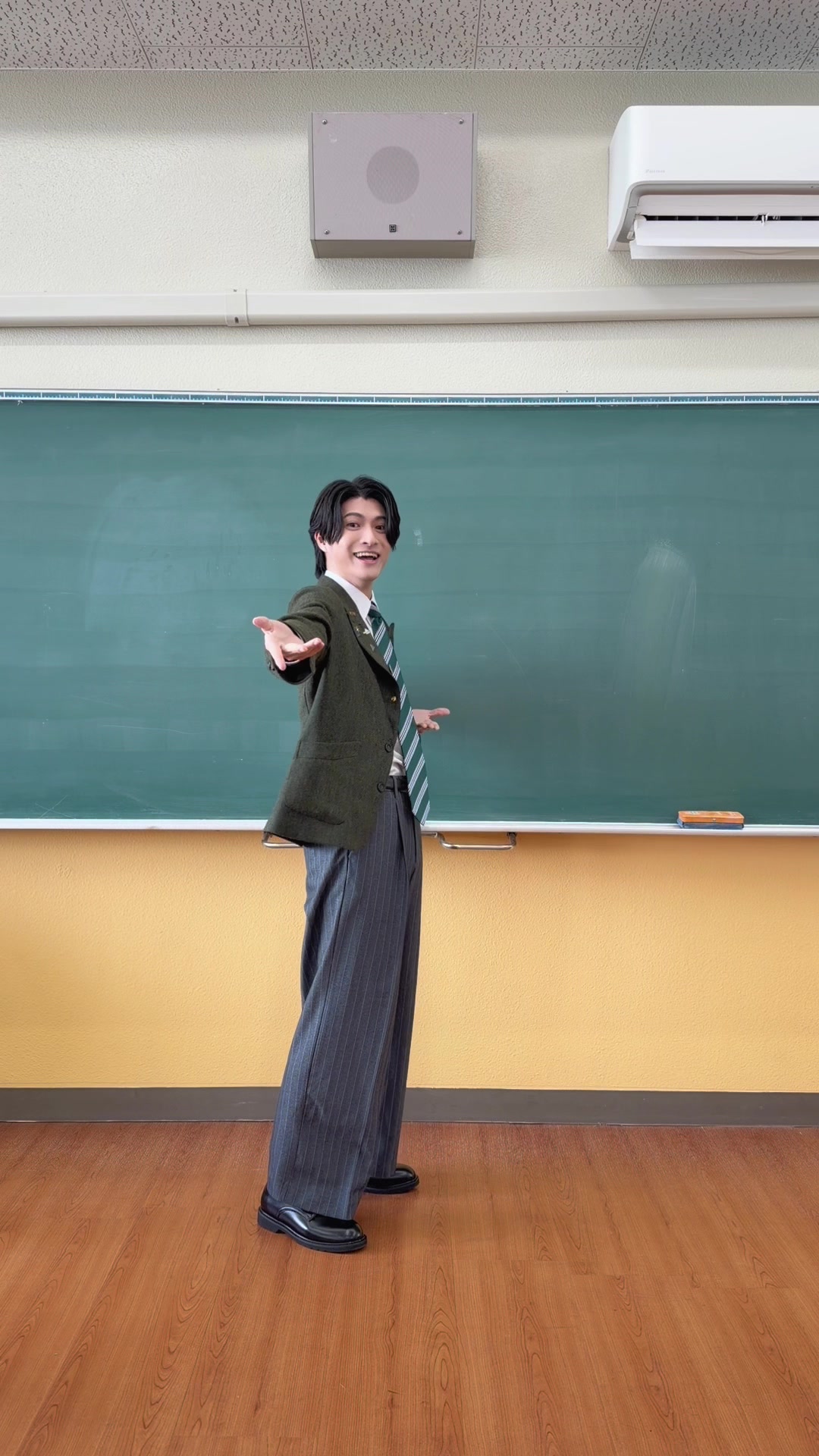@EBiDAN