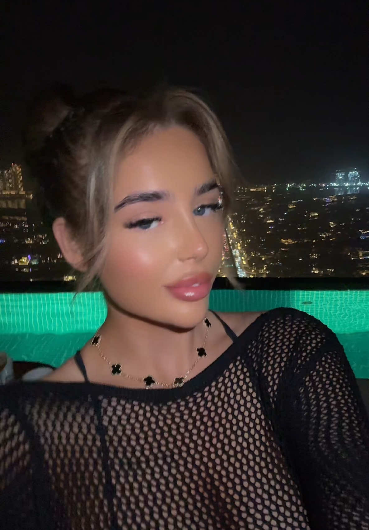 @𝓔𝓵𝓪 𝓒𝓱𝓪𝓻𝓵𝓸𝓽𝓽𝓮