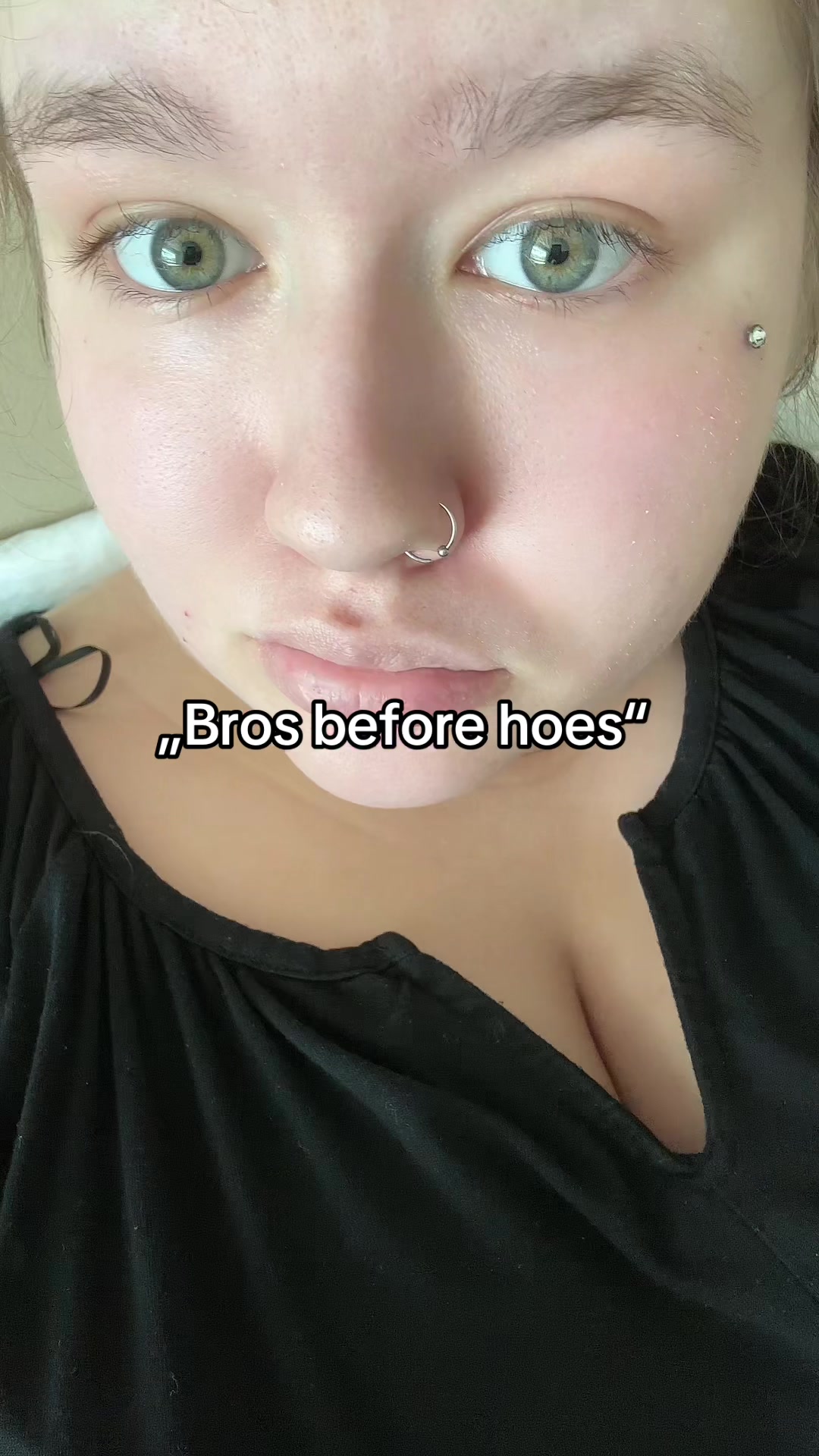 @momoneyhoe