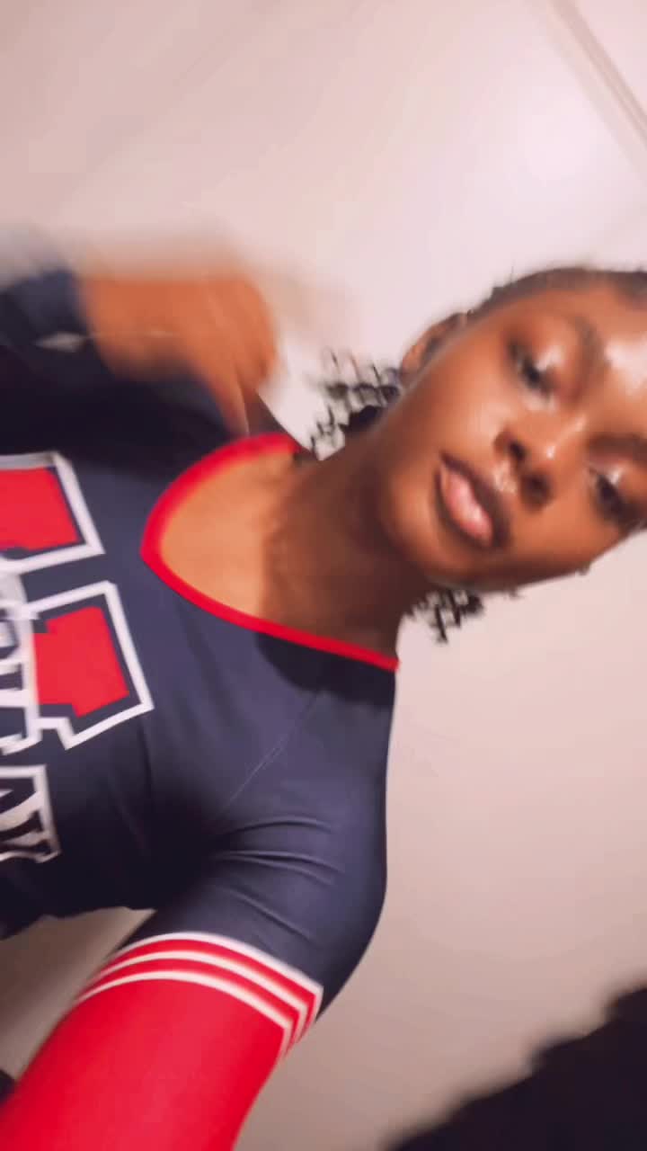 @𝘈𝘳𝘔𝘰𝘯𝘪 𝘛'𝘖𝘯𝘯𝘢ᥫ᭡