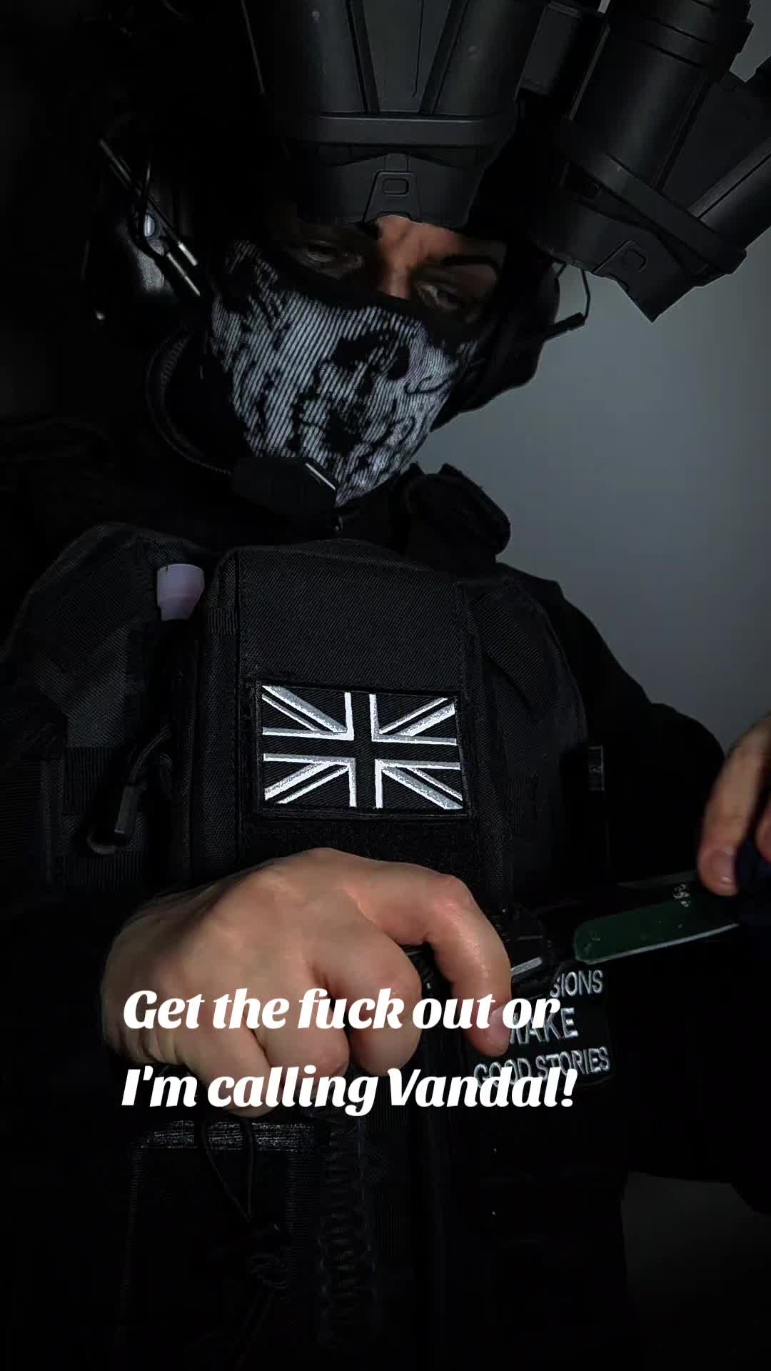 @vandal.