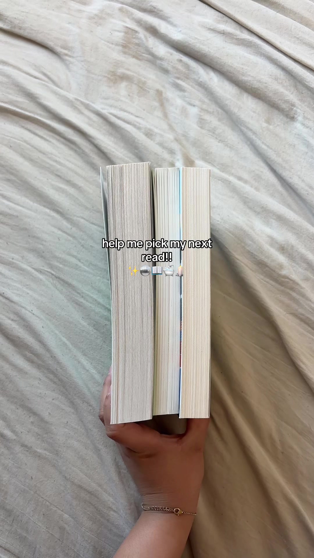 @areads..luv 💌