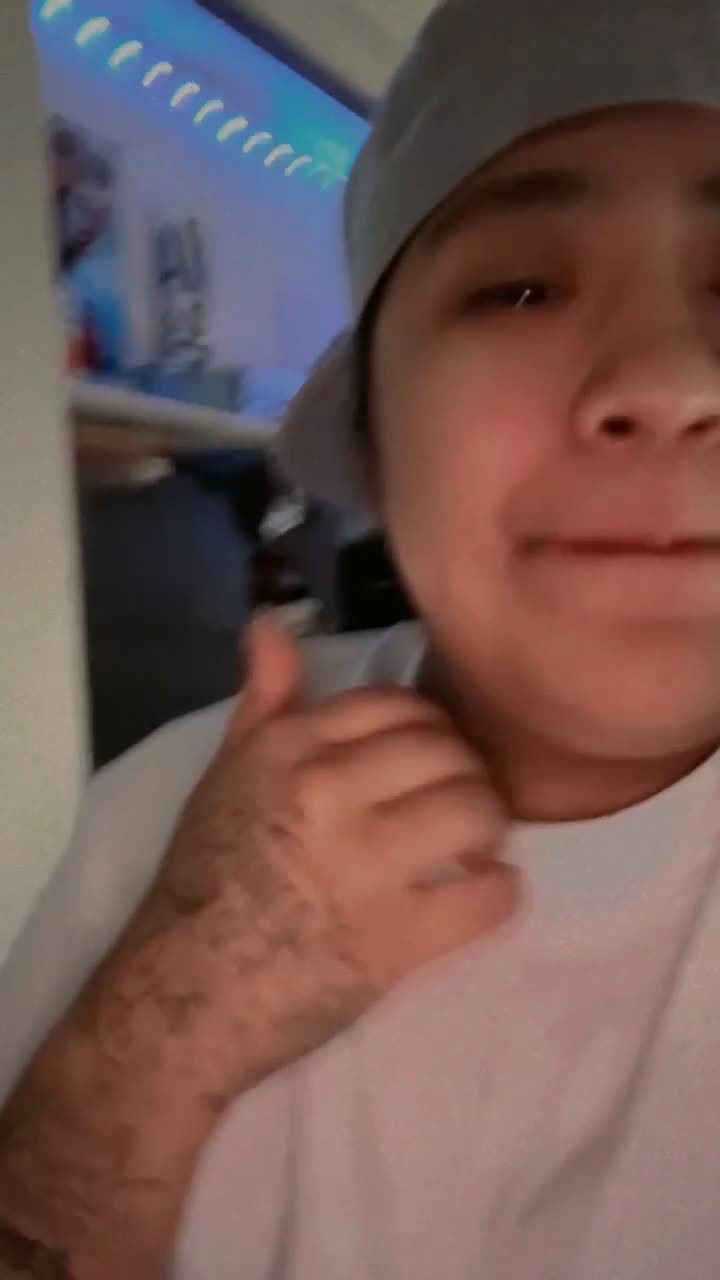 @looneybkisto