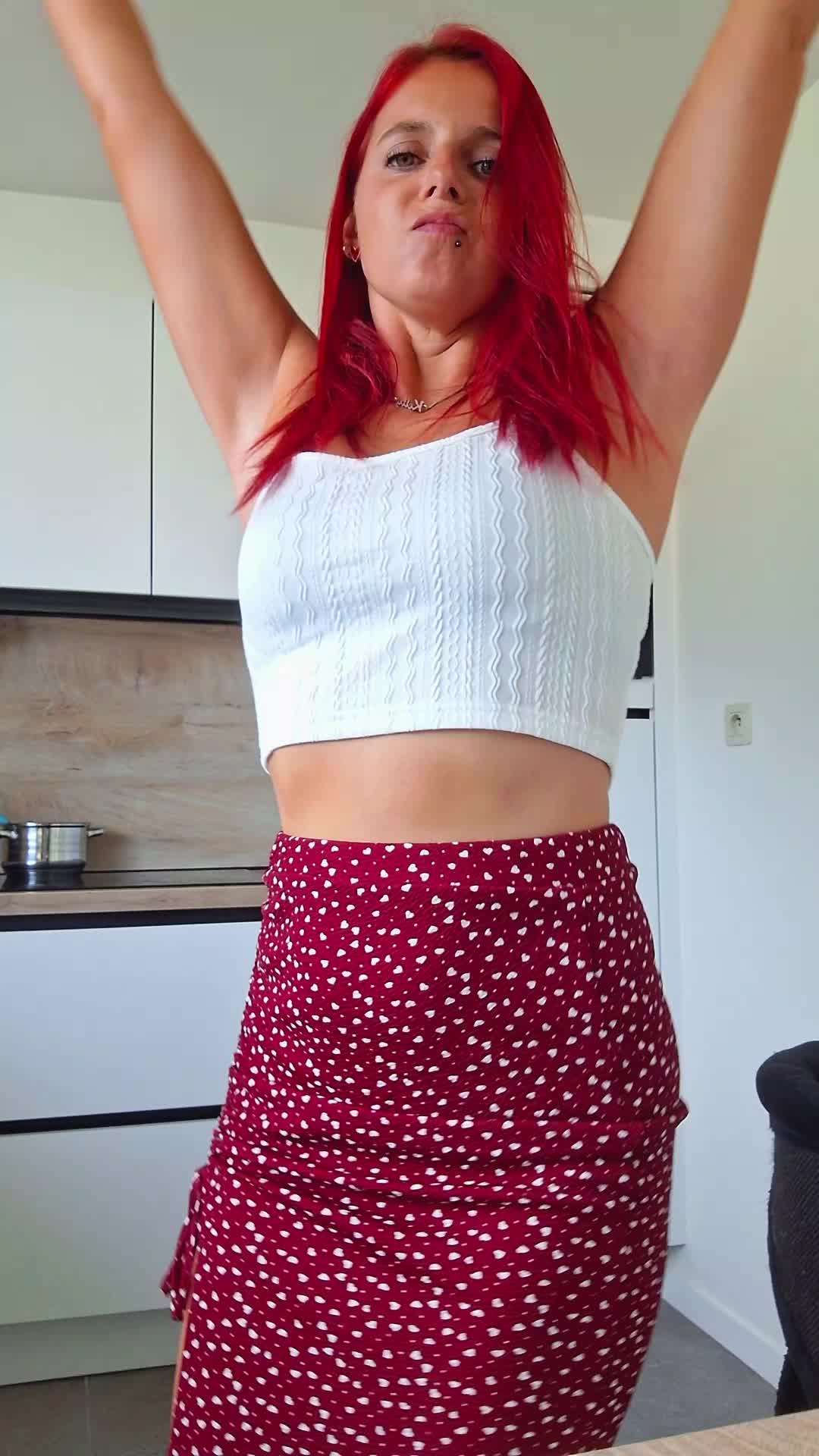 @Ladyk_in_red❤️