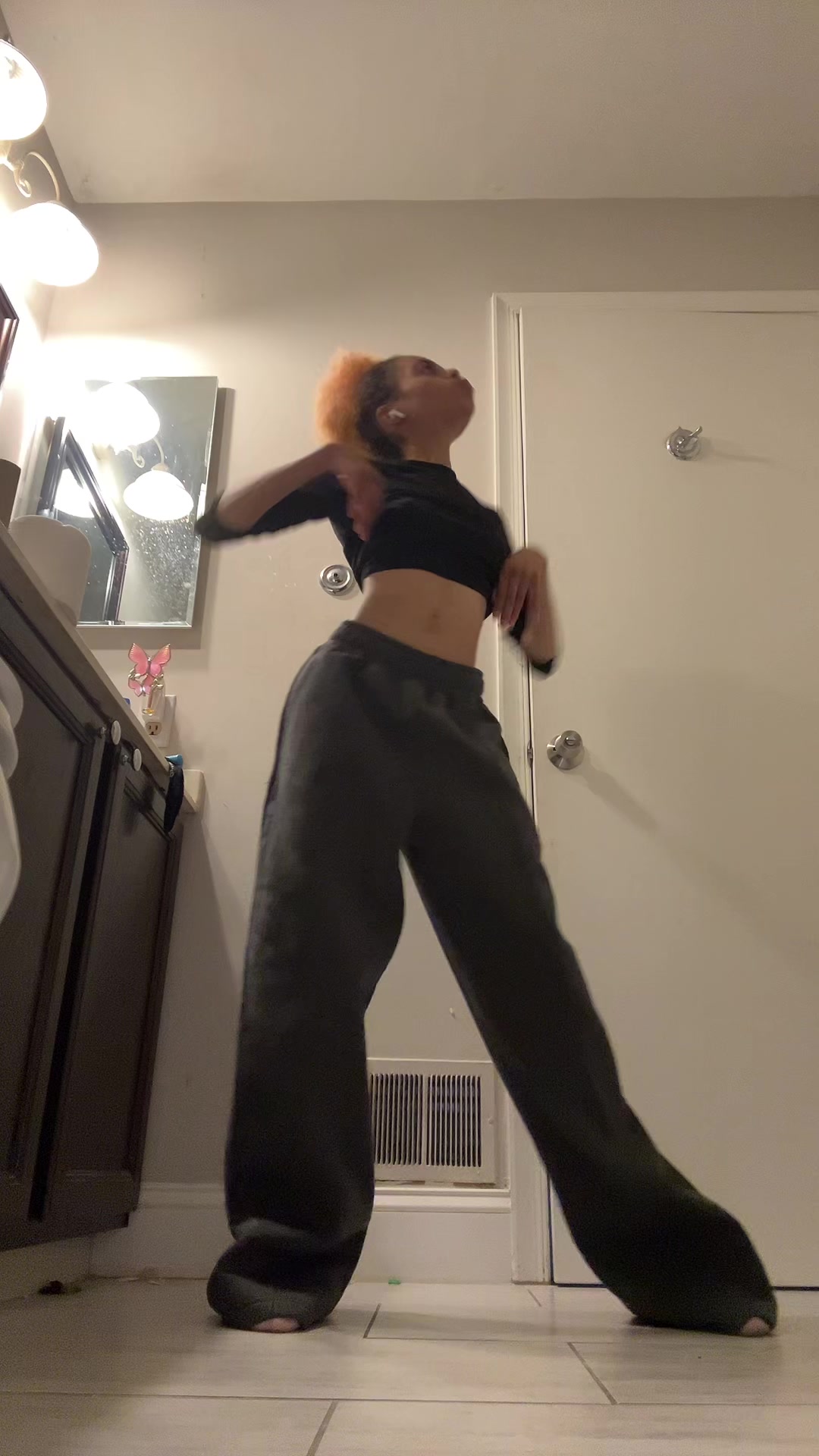 @nosmilingnini