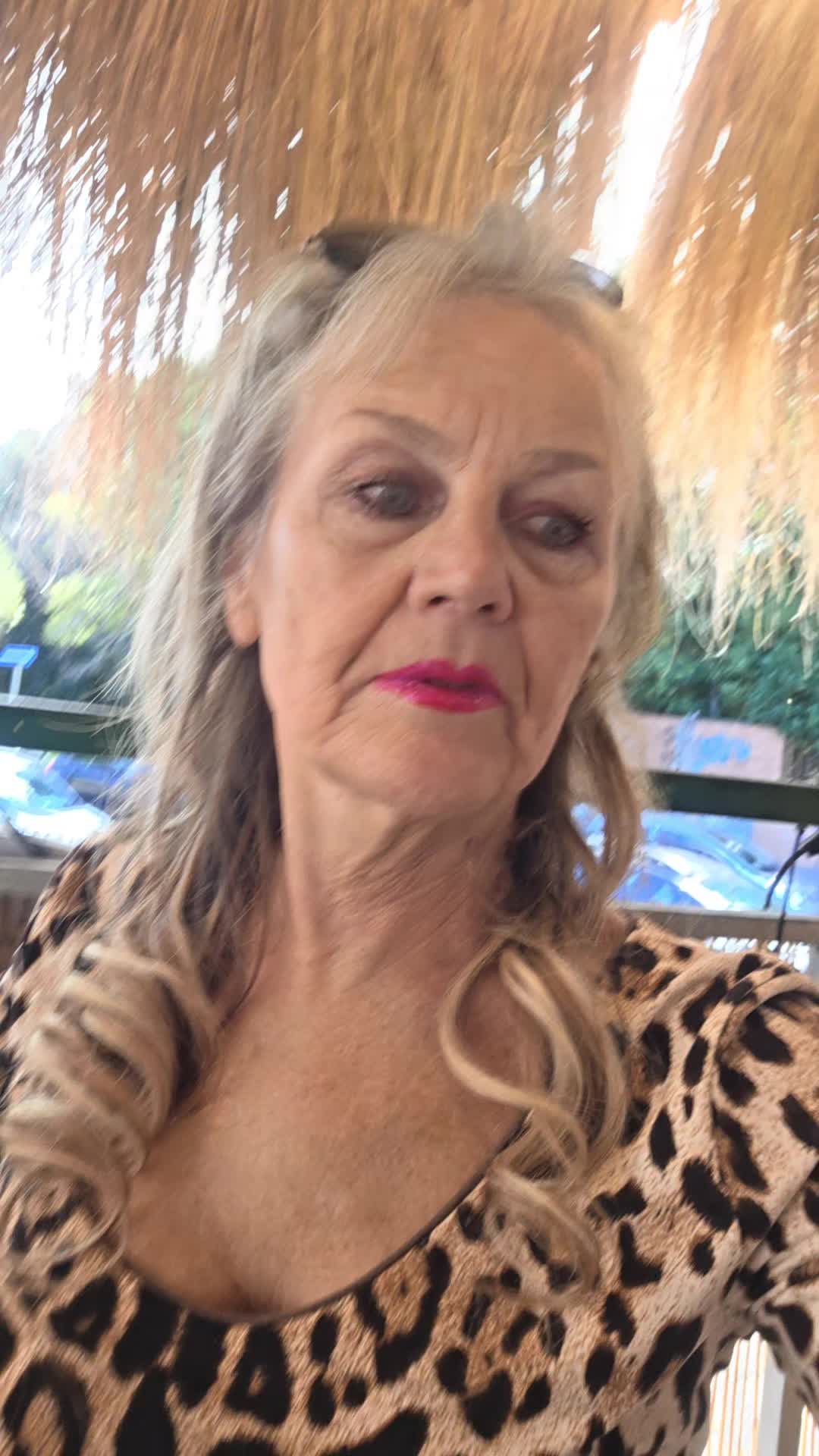 @Anna Galia