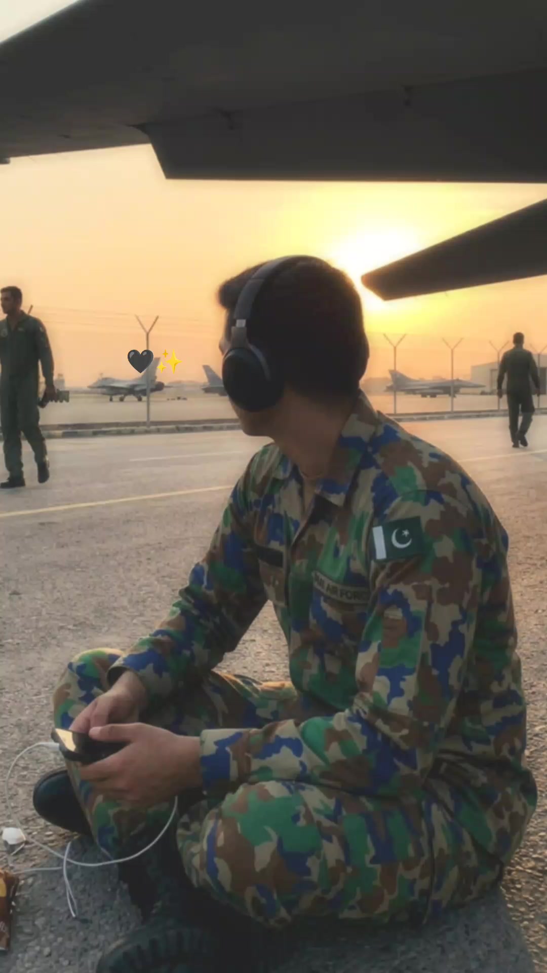 @🇵🇰HAWK_EYE⚔️⚓✈️