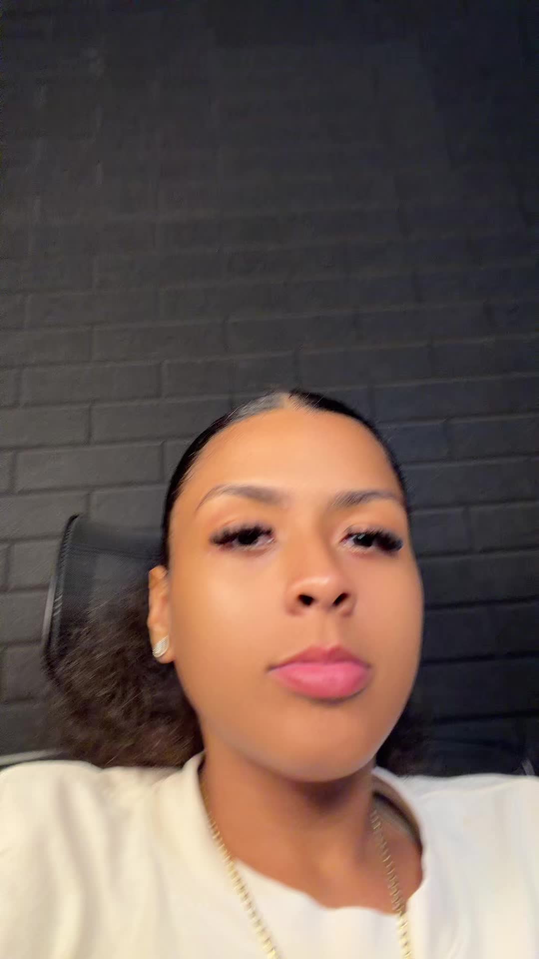 @LaRealAsh