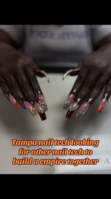 @Dollhouse nails of Tampa