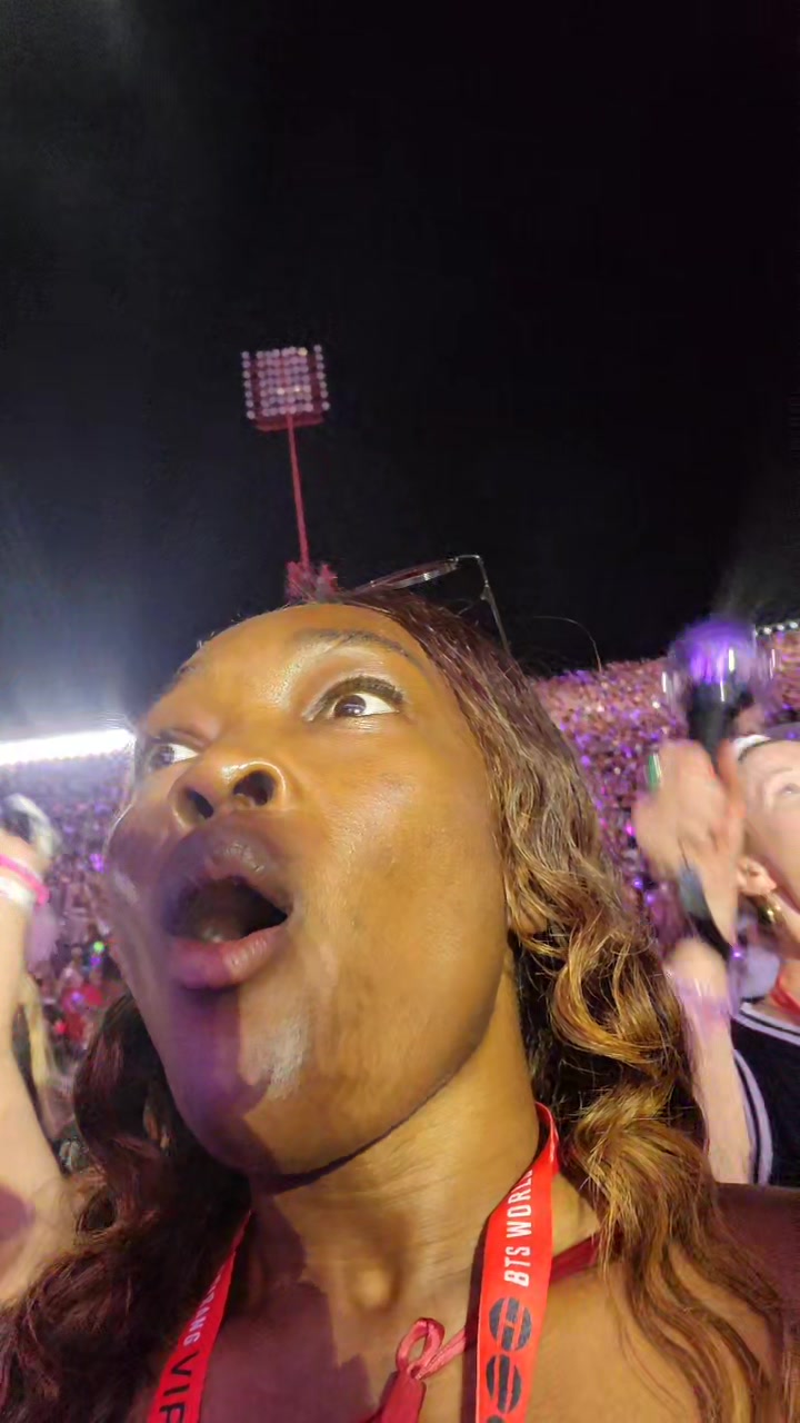 @《&pound;MMA ⁷ 🇳🇬》saw bts live