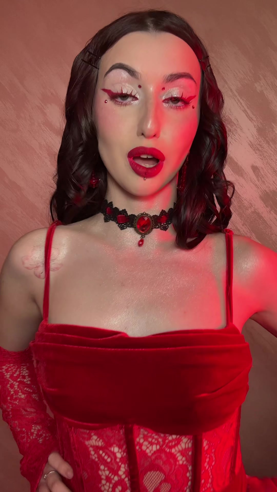 @freakiiielf