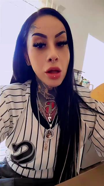 @TattedCELLY💕