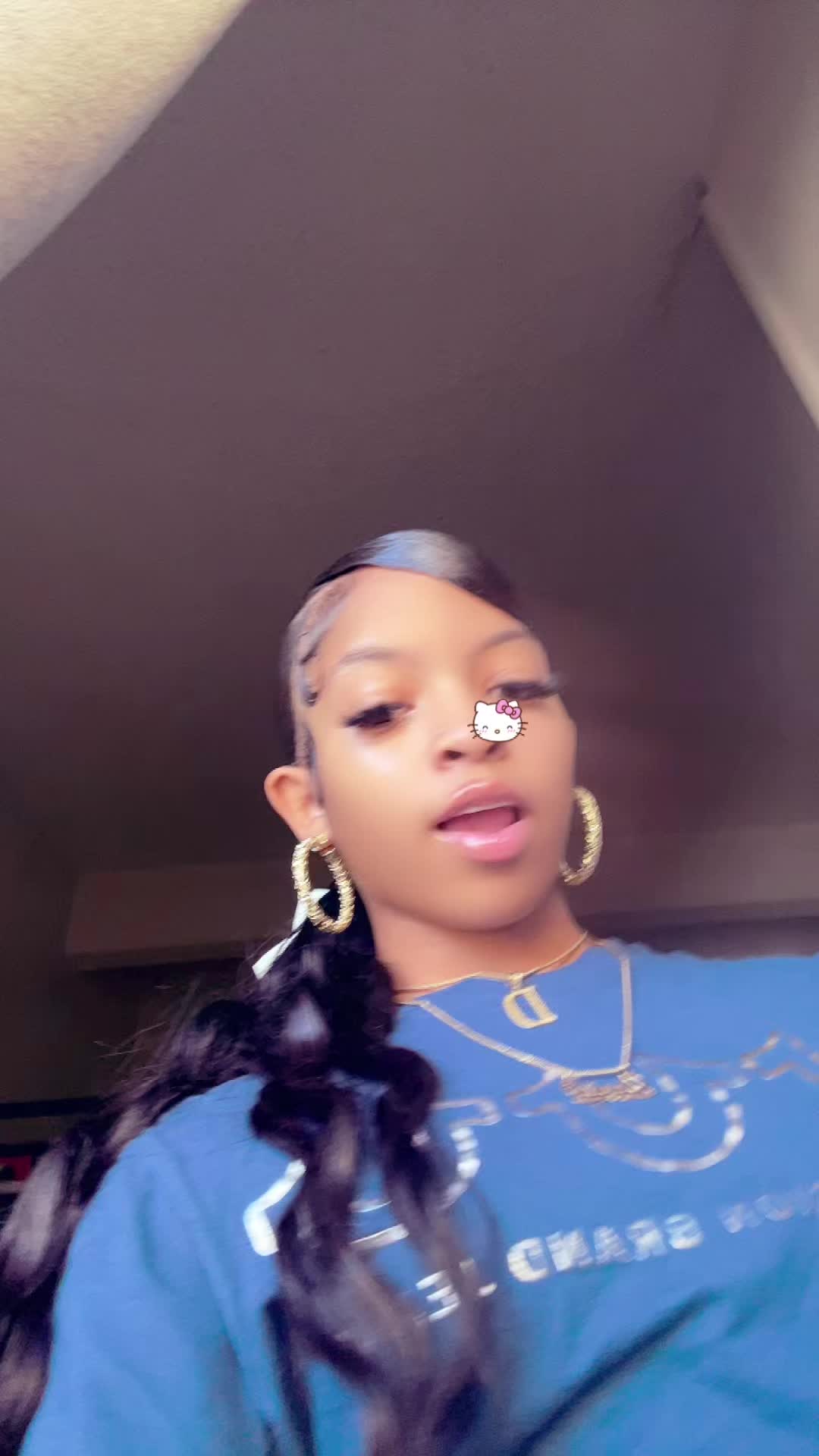 @thaonlyygirlyy