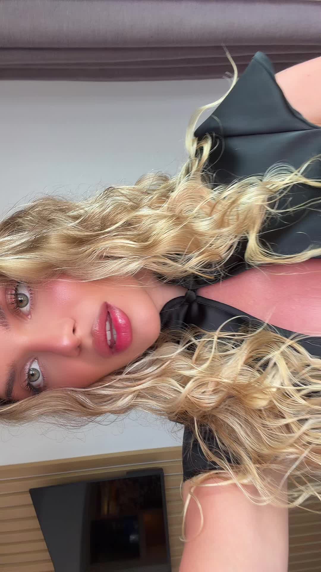 @Ана