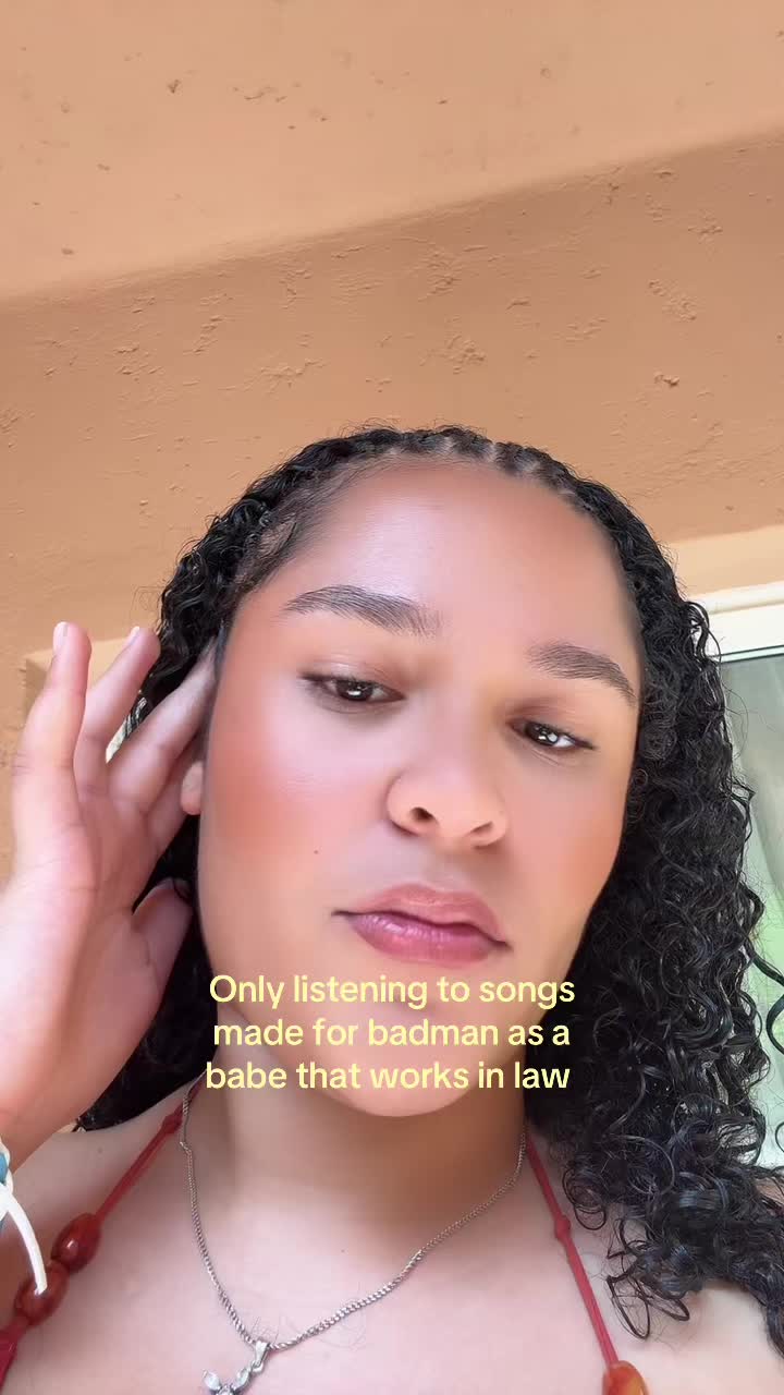 @miss nemz 🦋