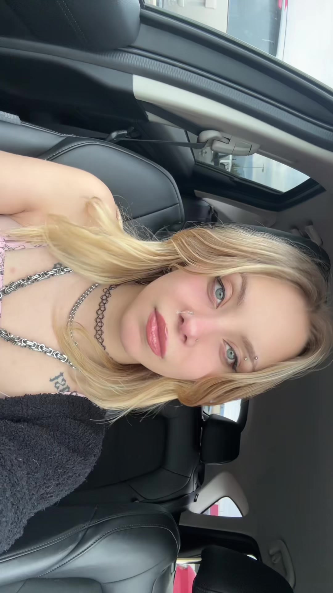 @Kate 🖤🗡️