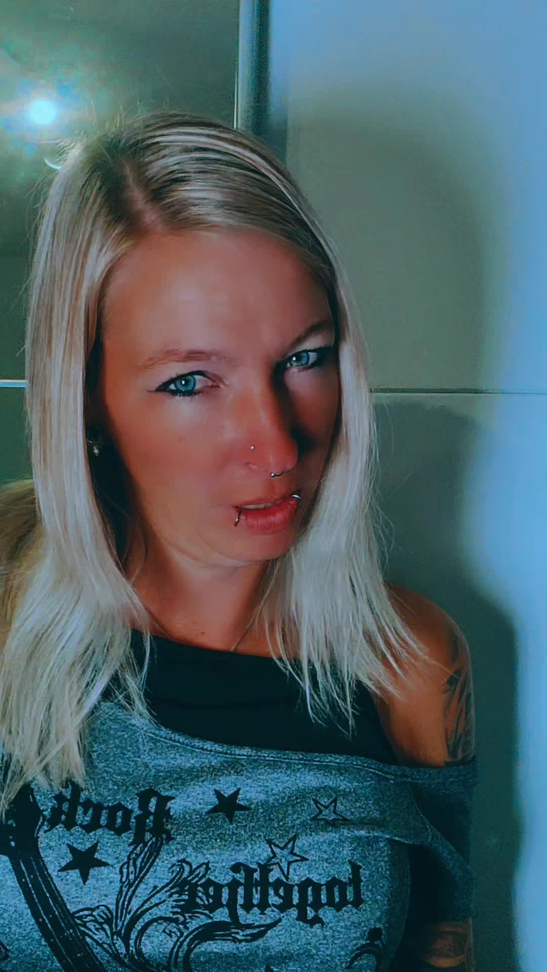 @GhettoBarbie