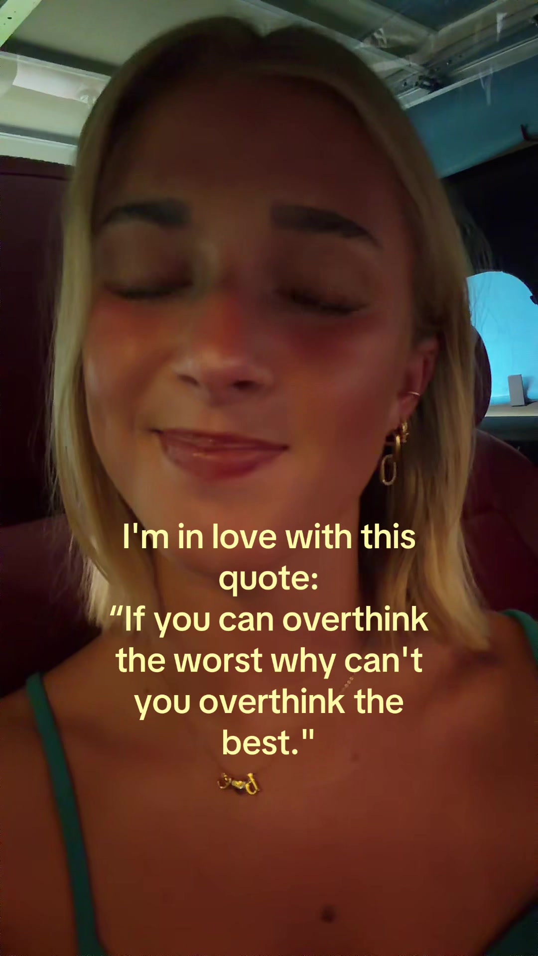 @theelliebarker