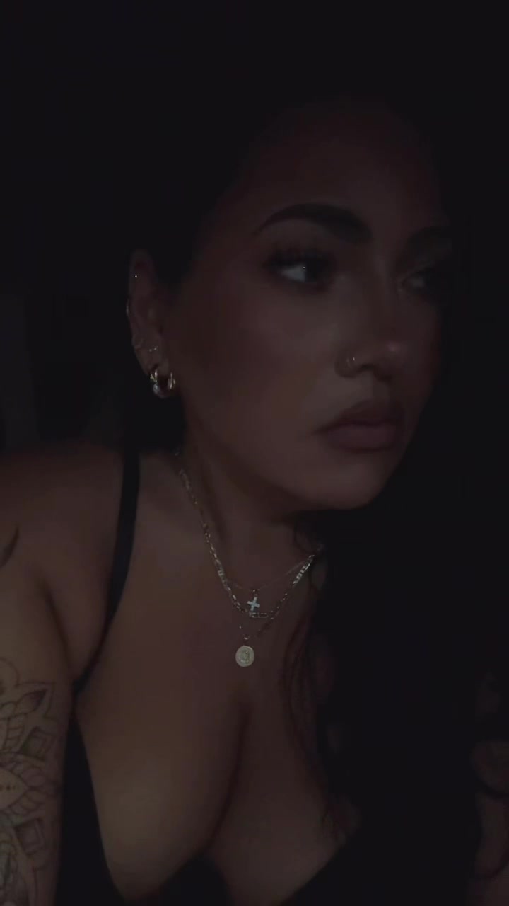 @Tiffany🖤