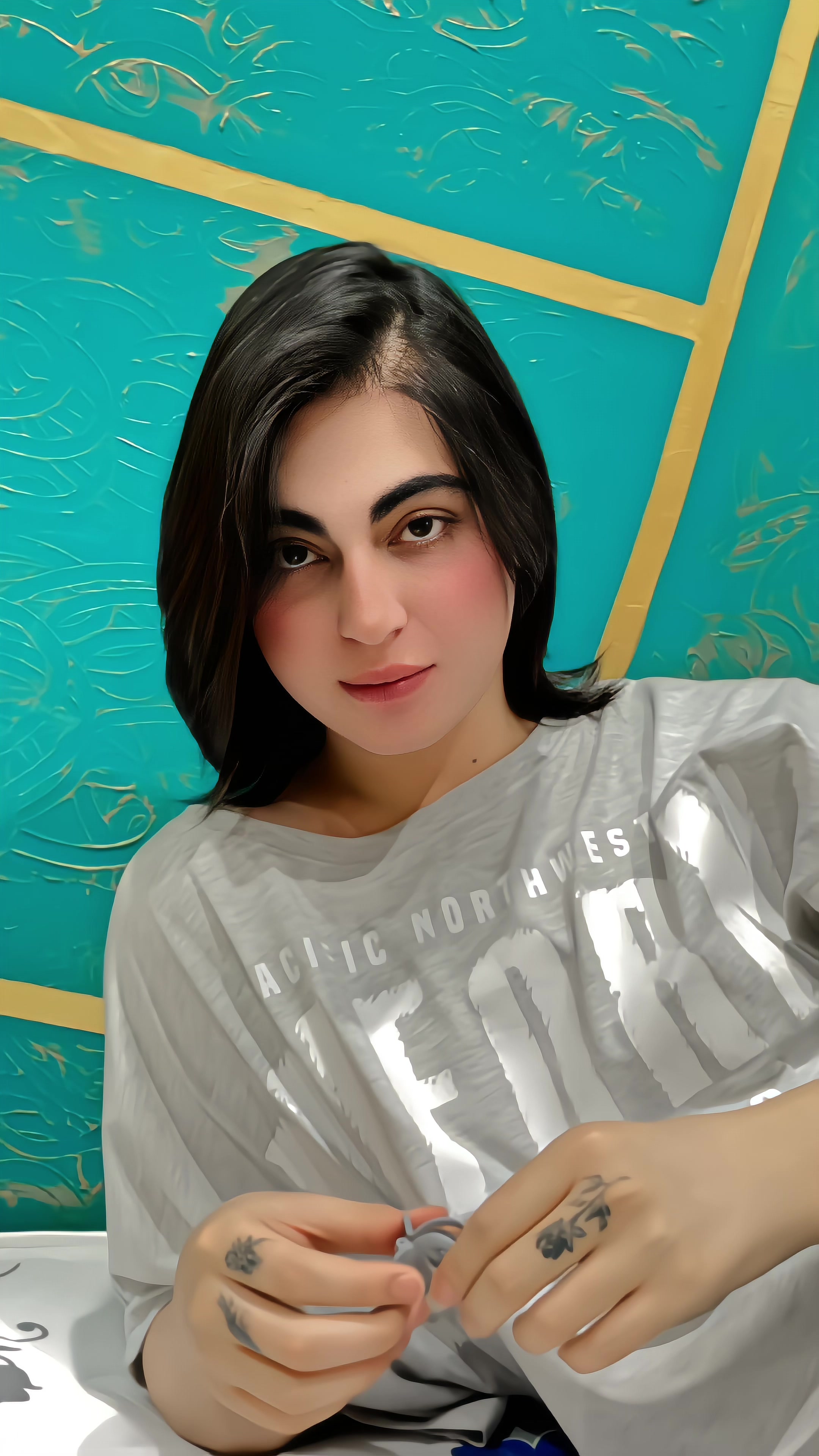 @🧿 شیزی خان 🧿