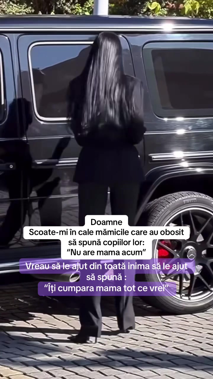 @Alexandra | DM