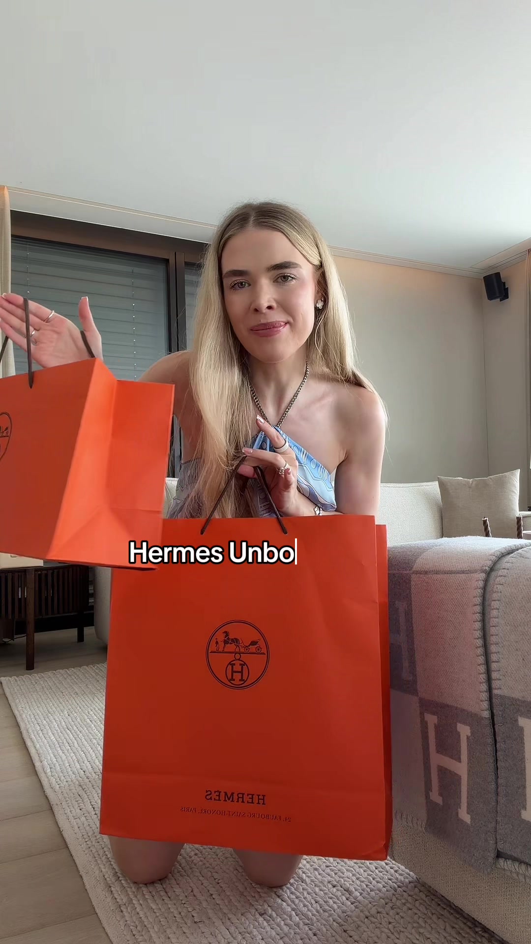 @Alyona