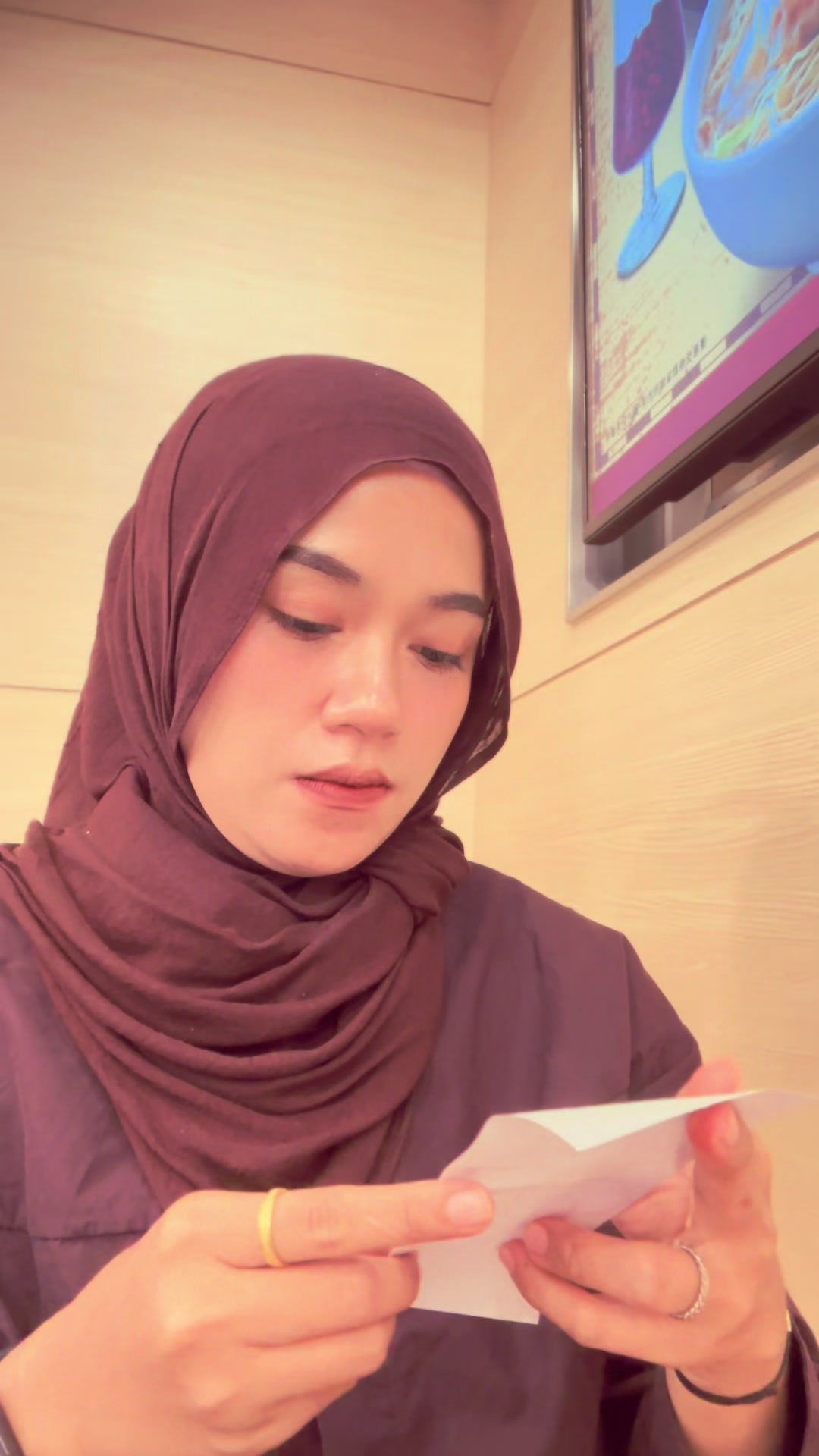 @Aniraa