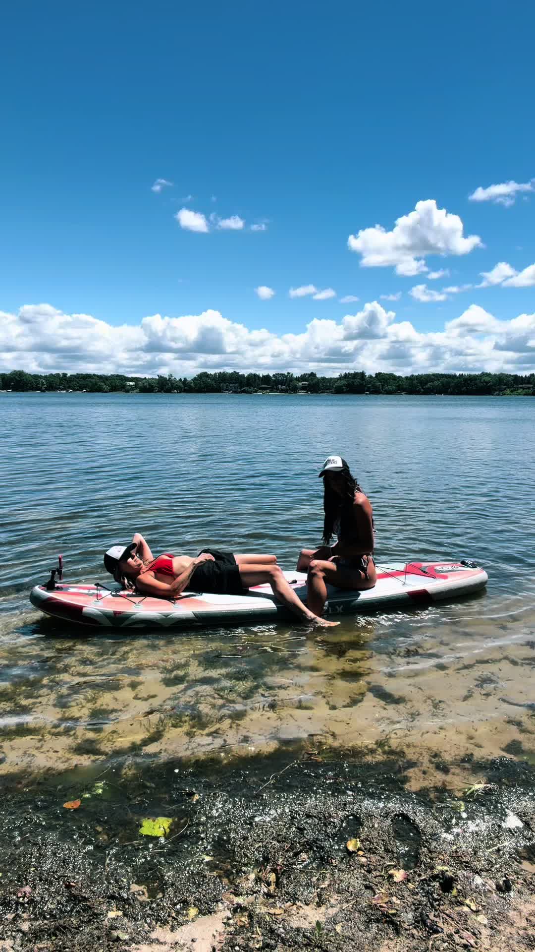 @averageuppermidwestgirl
