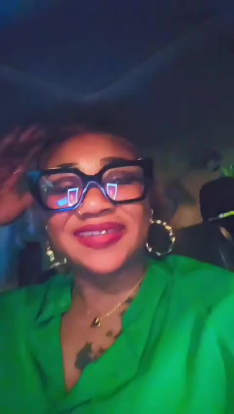 @QUEENBACKUP