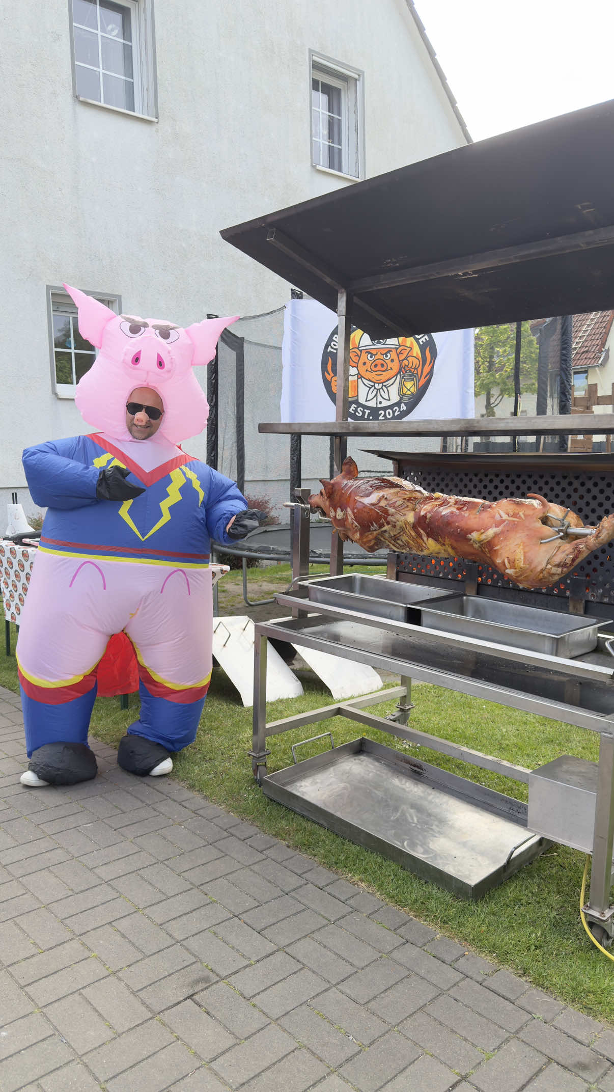 @BBQToBzN